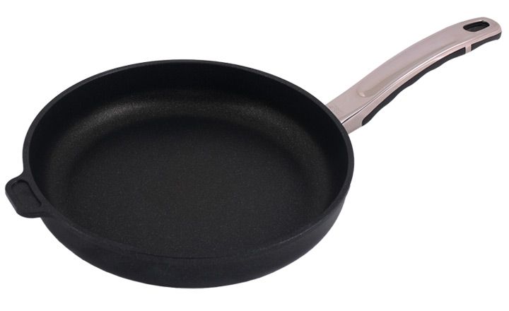 titanová pánev baf gigant new line 26cm  indukce